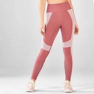 Fabletics leggings Demi Lovato